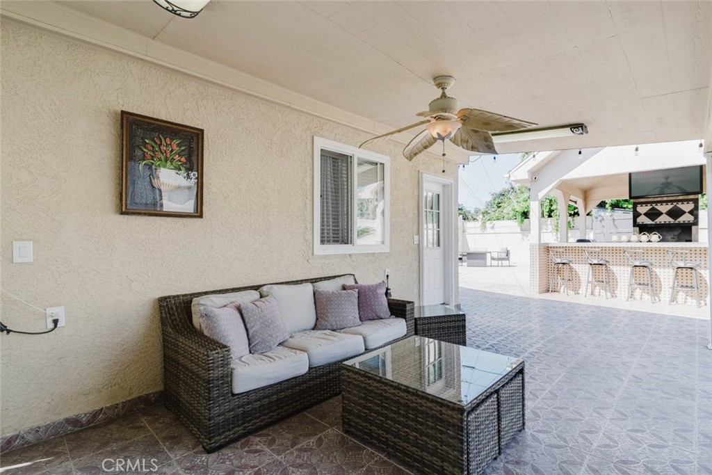 6545 Bellingham Avenue Property Photo 28