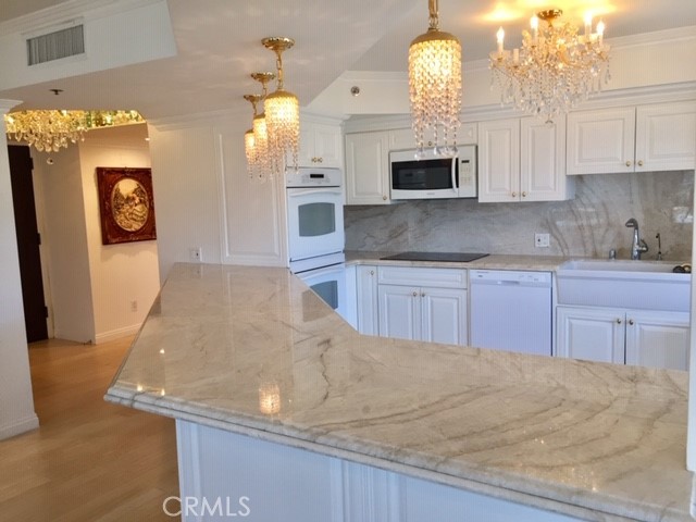 222 Monterey 1106 Property Photo 22