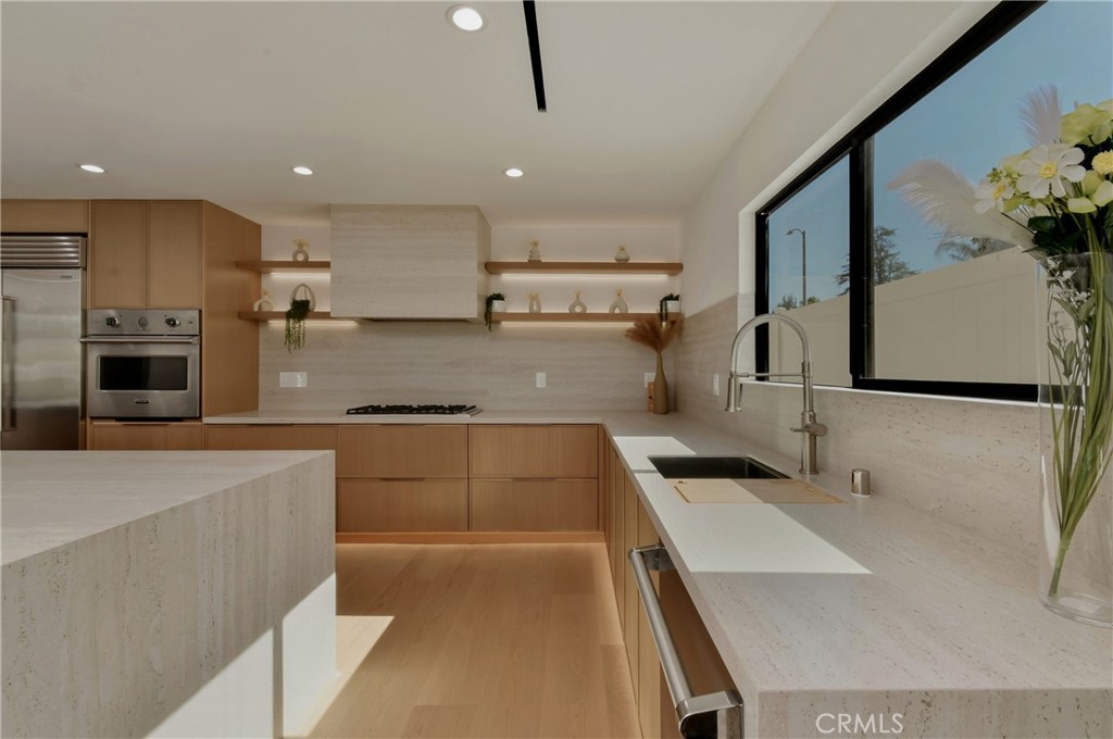 23409 Friar Property Photo 5