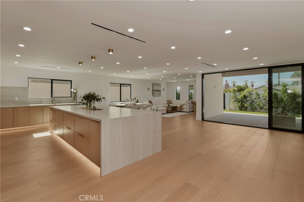 23409 Friar Property Photo 6