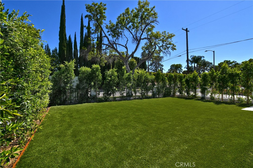 23409 Friar Property Photo 25