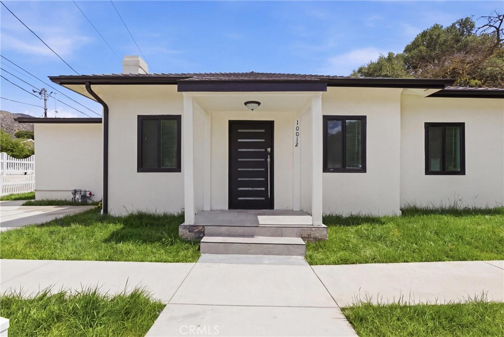 10012 Plainview Avenue Property Photo