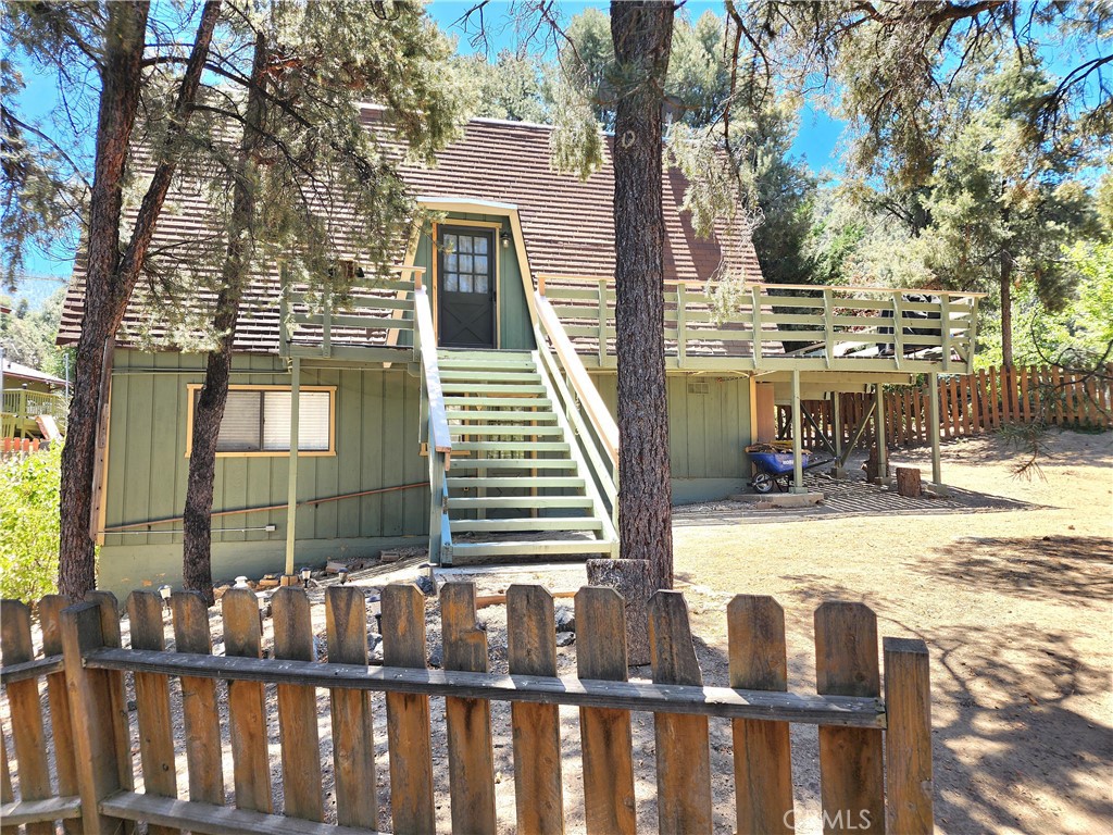 14713 Voltaire Property Photo 2