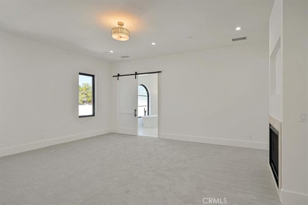 5520 Woodlake Property Photo 15