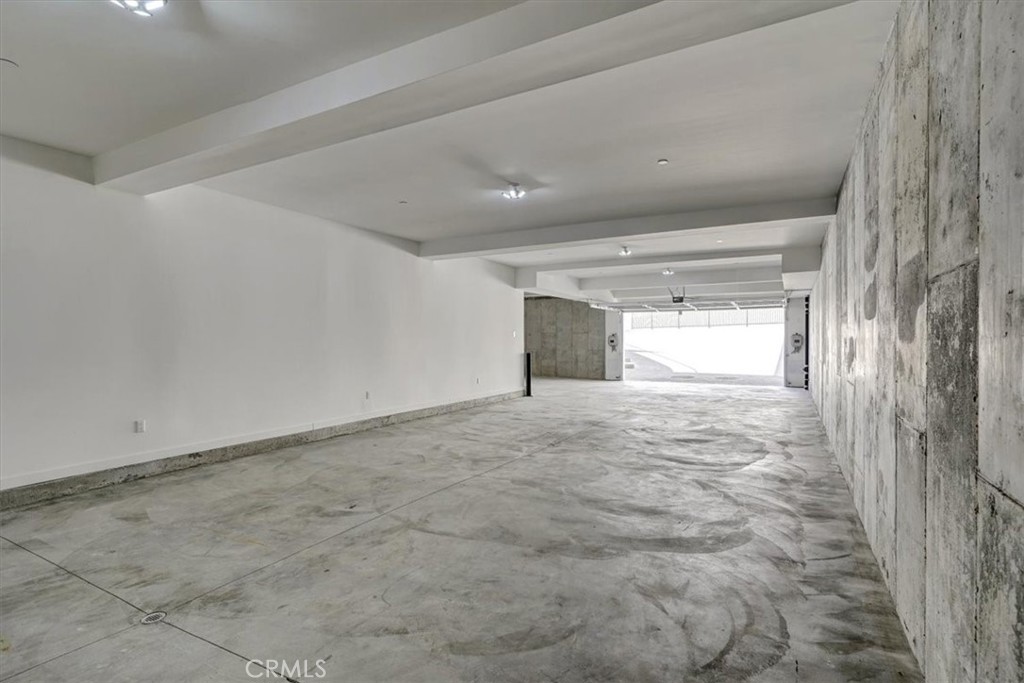 5520 Woodlake Property Photo 36