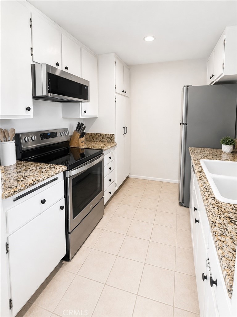 25736 Player R4 Property Photo 10