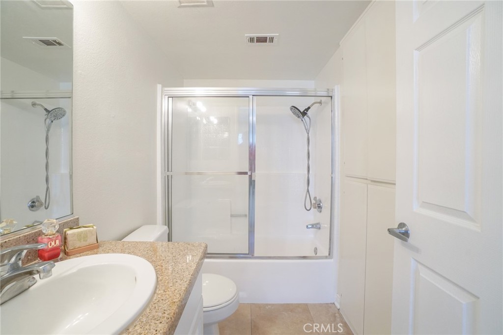 5510 Owensmouth Avenue 209 Property Photo 10