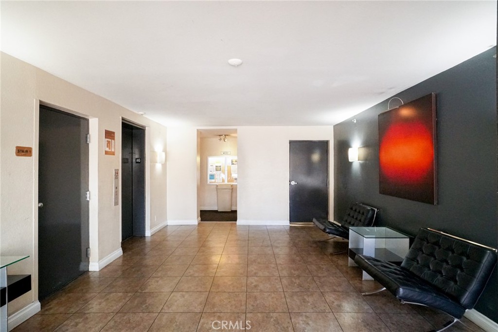 5510 Owensmouth Avenue 209 Property Photo 21