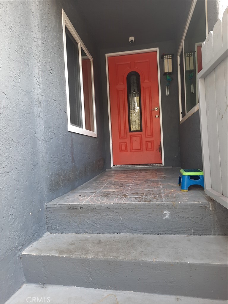 2066 El Moran Street E Property Photo 1