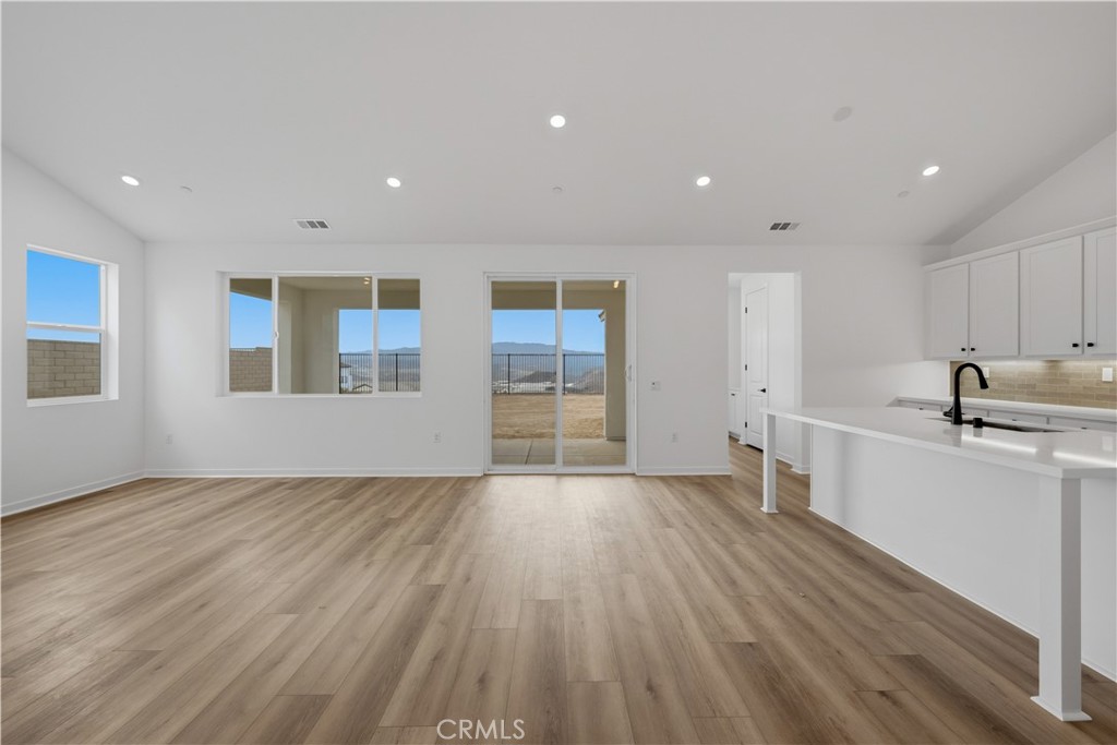 28520 Wildflower Terrace Property Photo 2