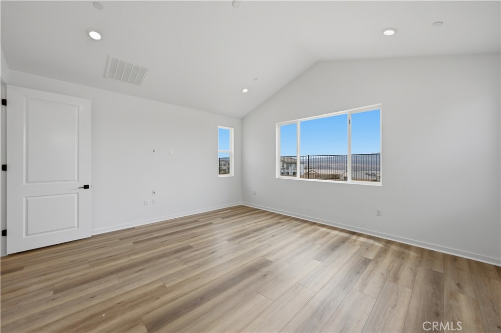 28520 Wildflower Terrace Property Photo 5