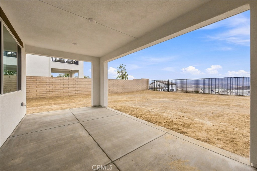 28520 Wildflower Terrace Property Photo 11