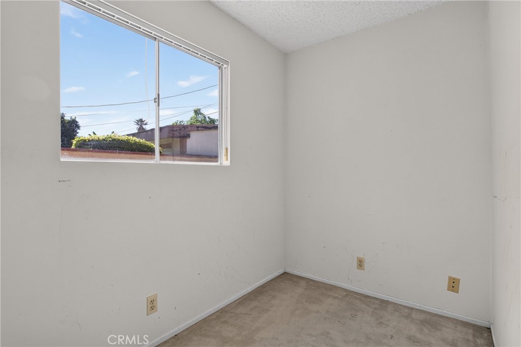 19448 Blythe Property Photo 23