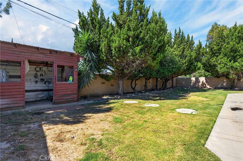 19448 Blythe Property Photo 38