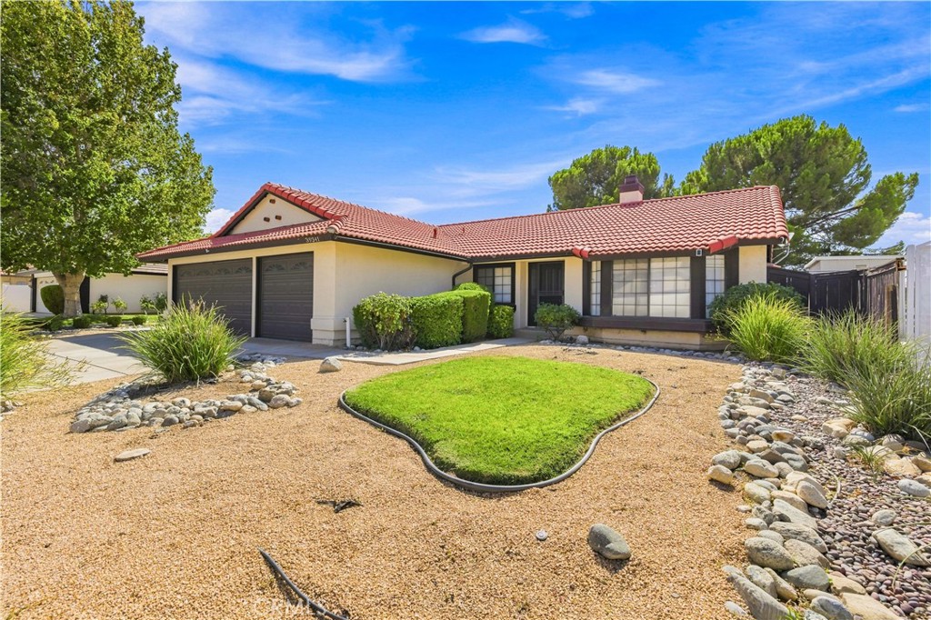 39341 Rockcliff Court Property Photo 3