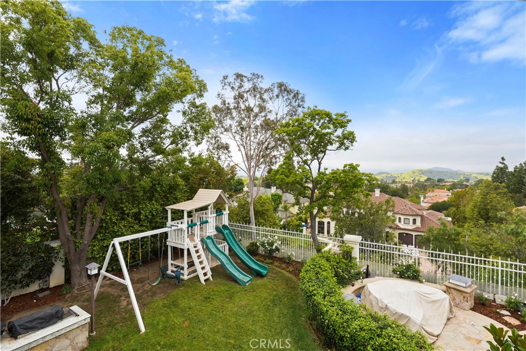 25418 Cumberland Property Photo 28