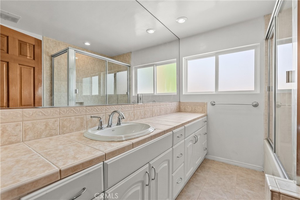 9632 Forbes Avenue Property Photo 42