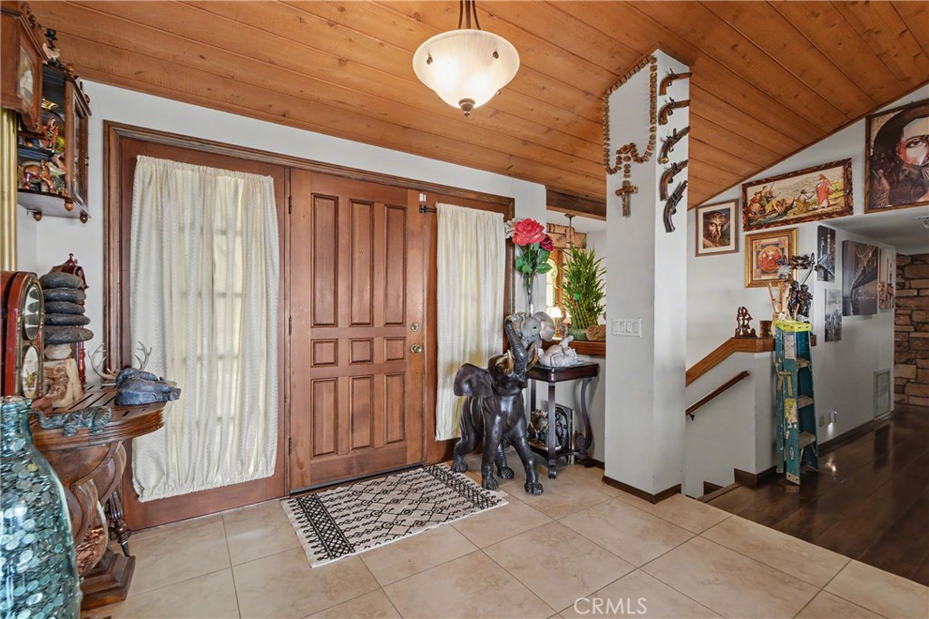 2421 Willow Property Photo 6