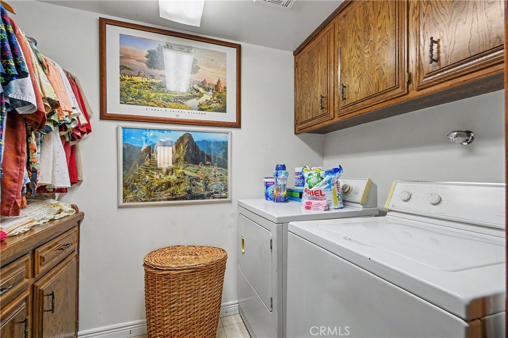 2421 Willow Property Photo 22