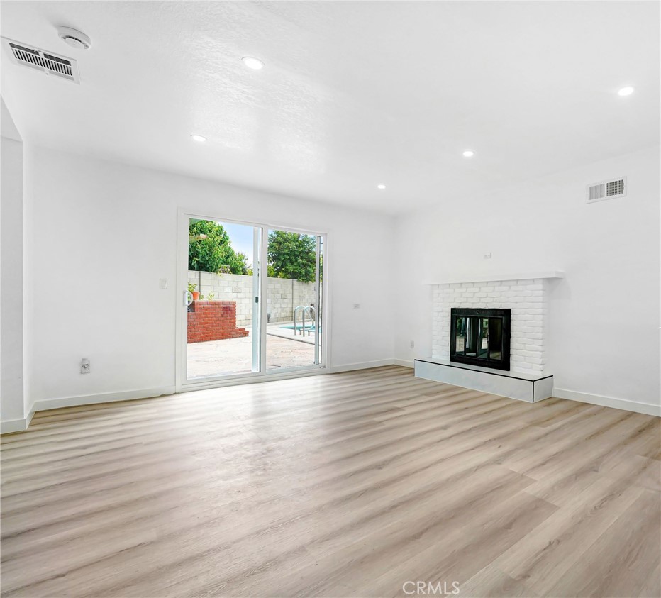 13260 Winfield Property Photo 2