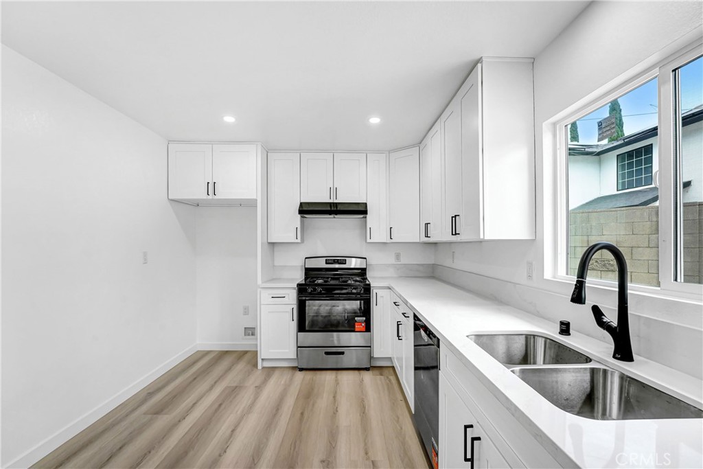 13260 Winfield Property Photo 4