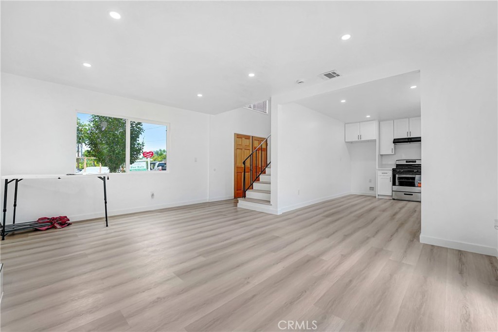 13260 Winfield Property Photo 5
