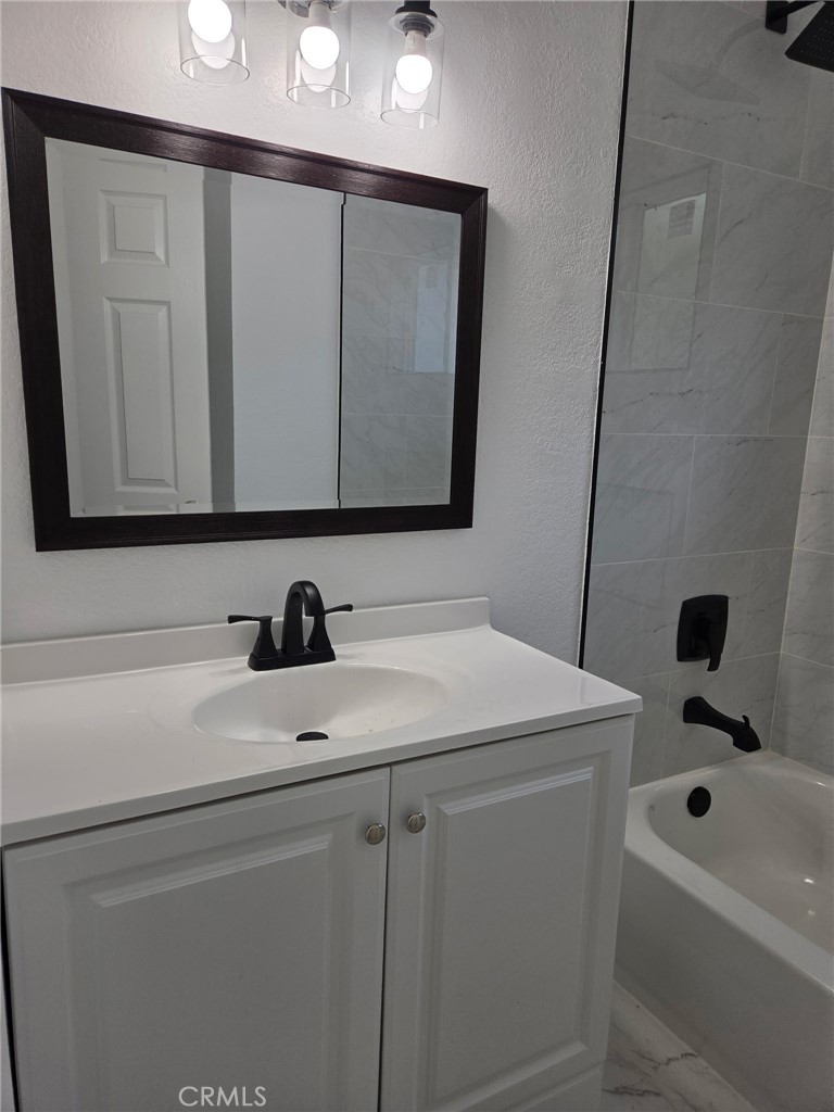 13260 Winfield Property Photo 8
