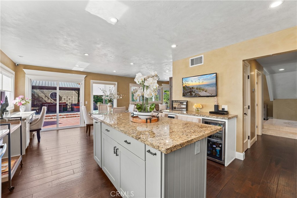 1571 W Tedmar Property Photo 15