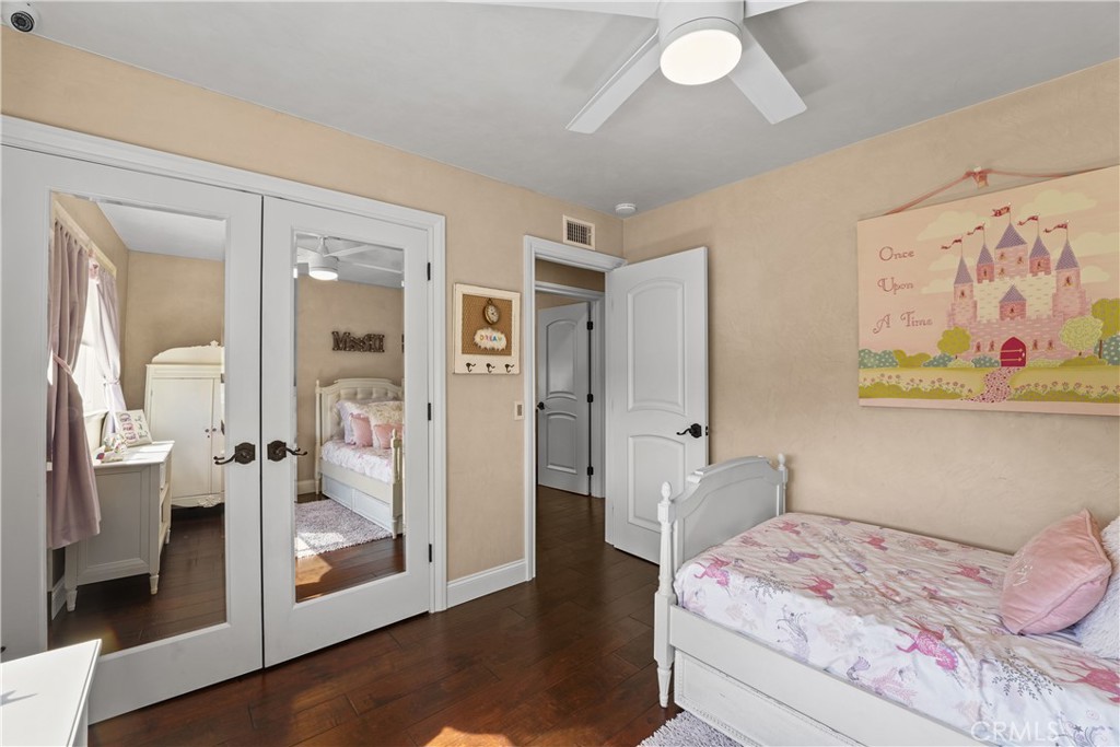 1571 W Tedmar Property Photo 22