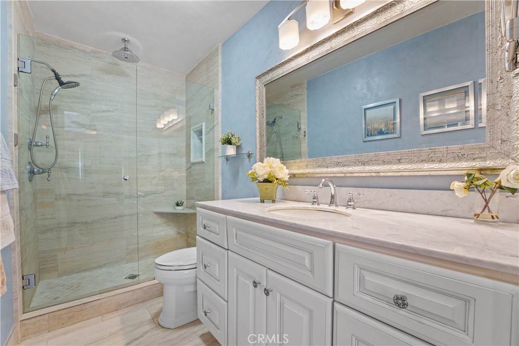1571 W Tedmar Property Photo 28