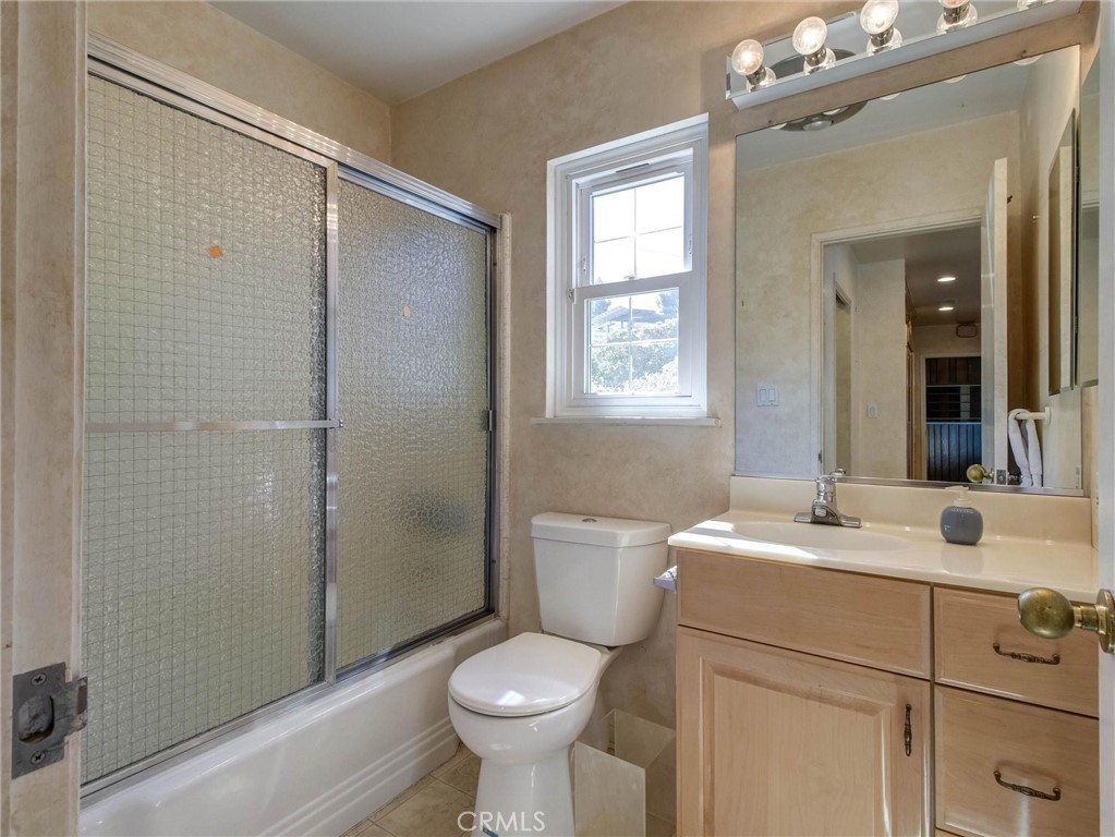 4064 Sapphire Property Photo 23