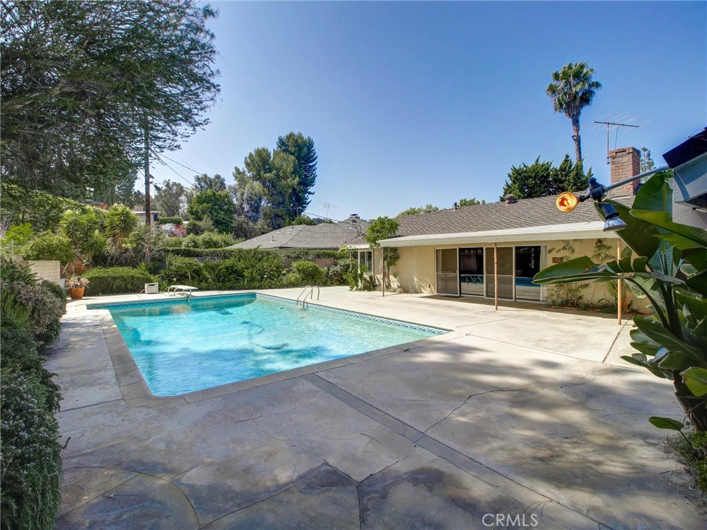 4064 Sapphire Property Photo 28