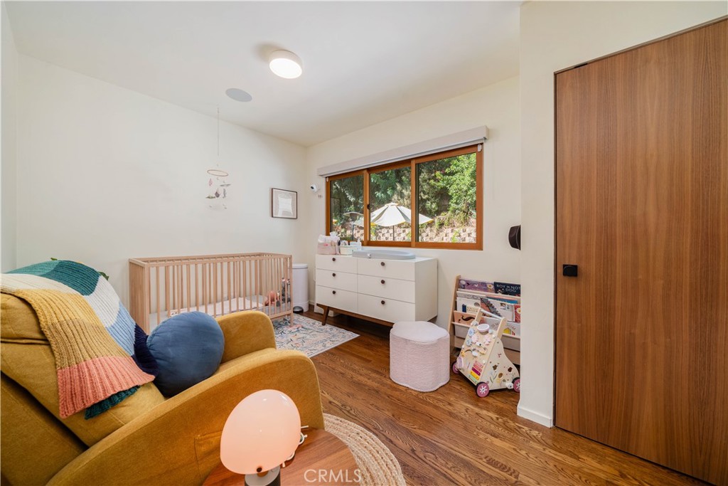 1011 W Mountain Property Photo 32