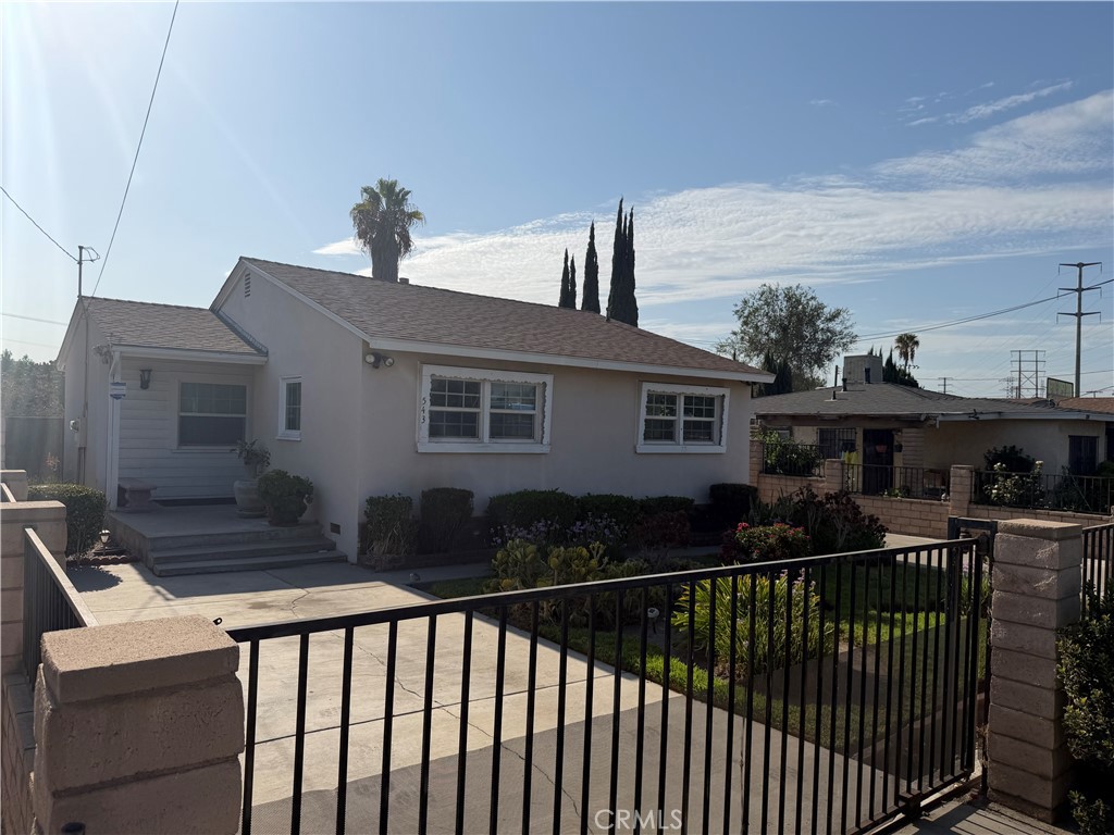543 Flores Street Property Photo 1