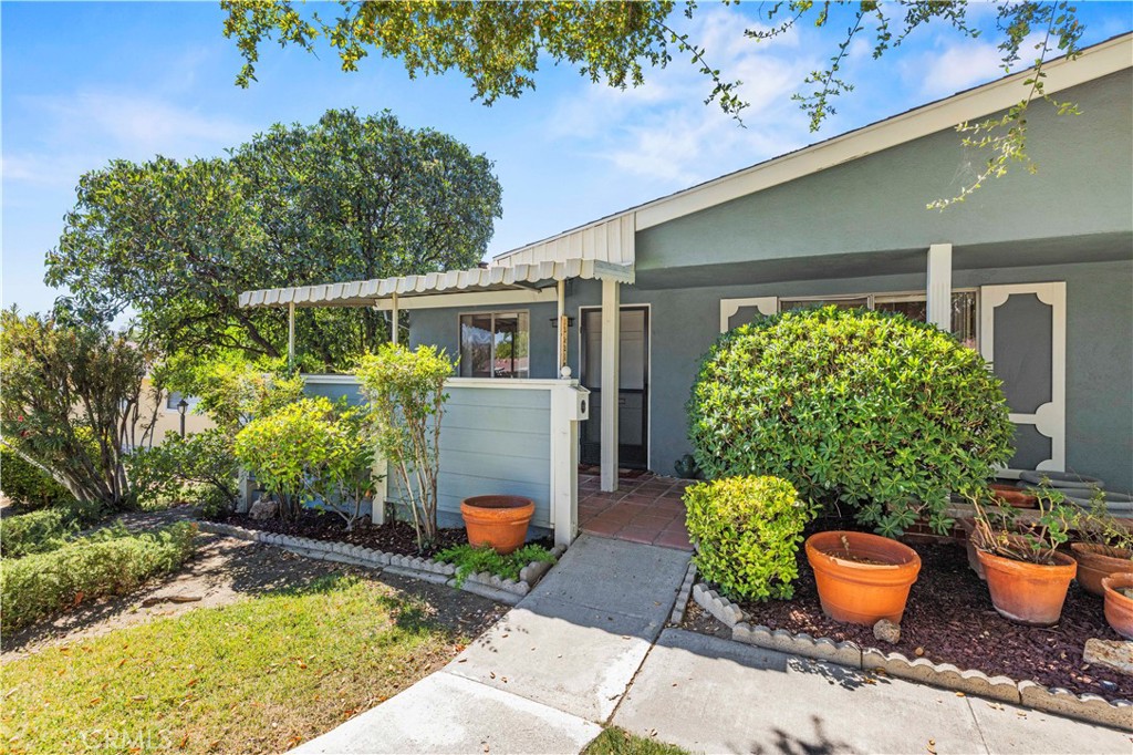 19231 Avenue Of The Oaks A Property Photo 1