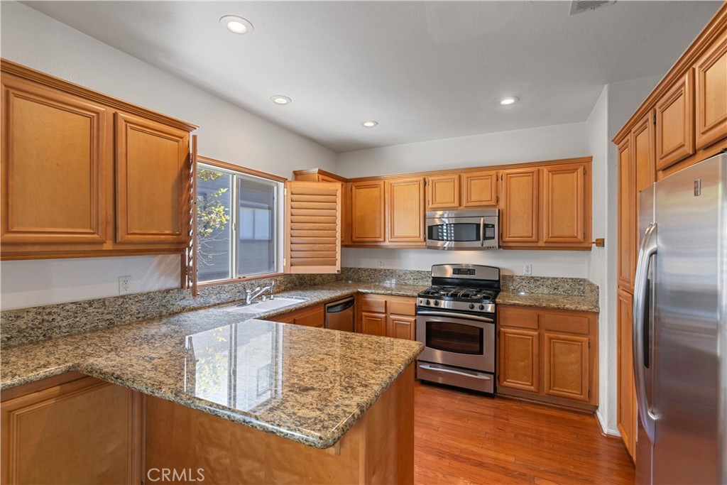 500 N Rosemead 29 Property Photo 4