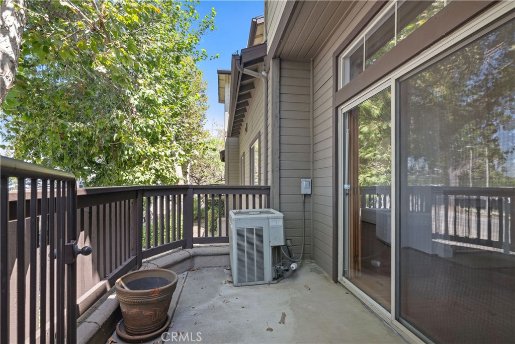 500 N Rosemead 29 Property Photo 17