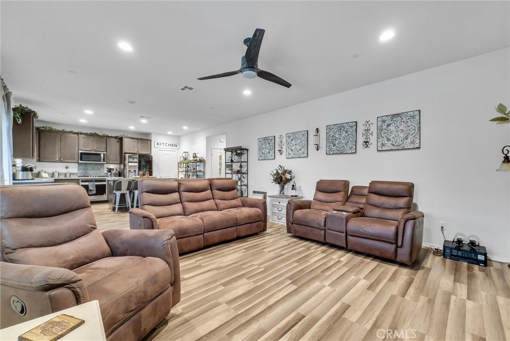 11664 Omeara Property Photo 4