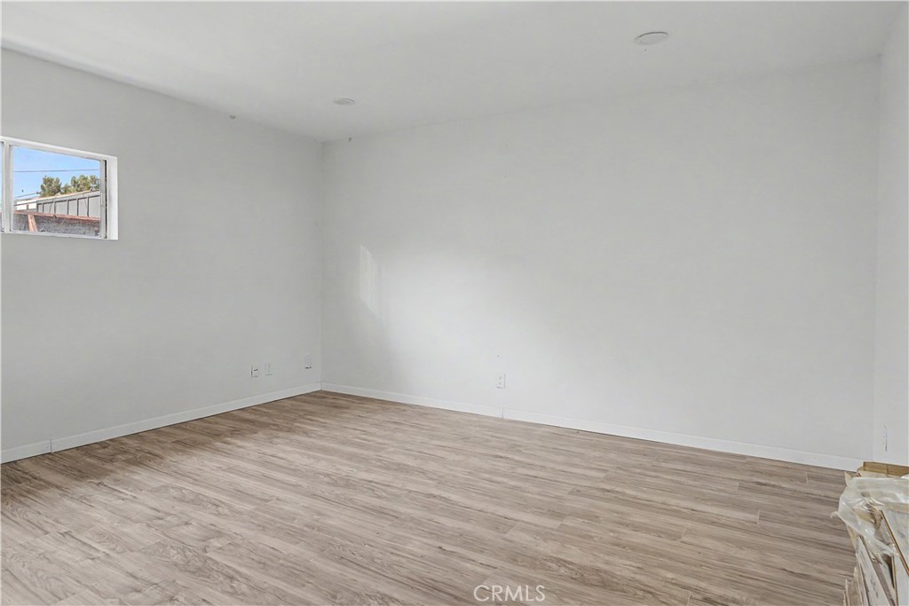 2829 S Rimpau Property Photo 20