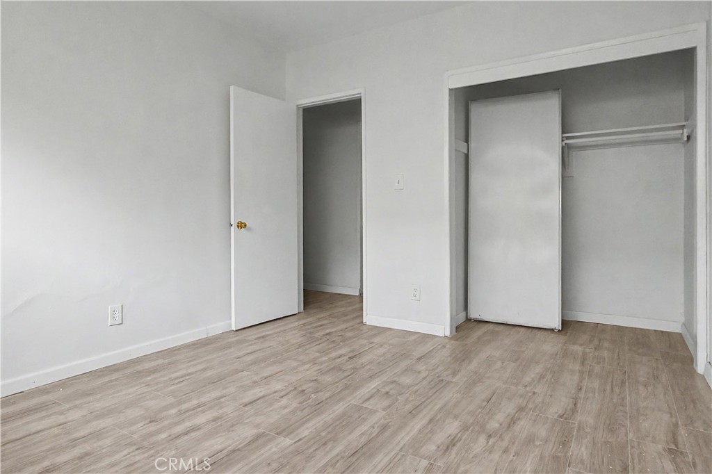 2829 S Rimpau Property Photo 28