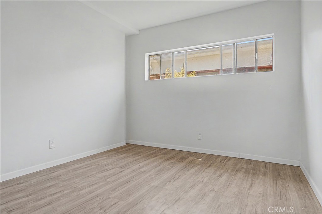 2829 S Rimpau Property Photo 29
