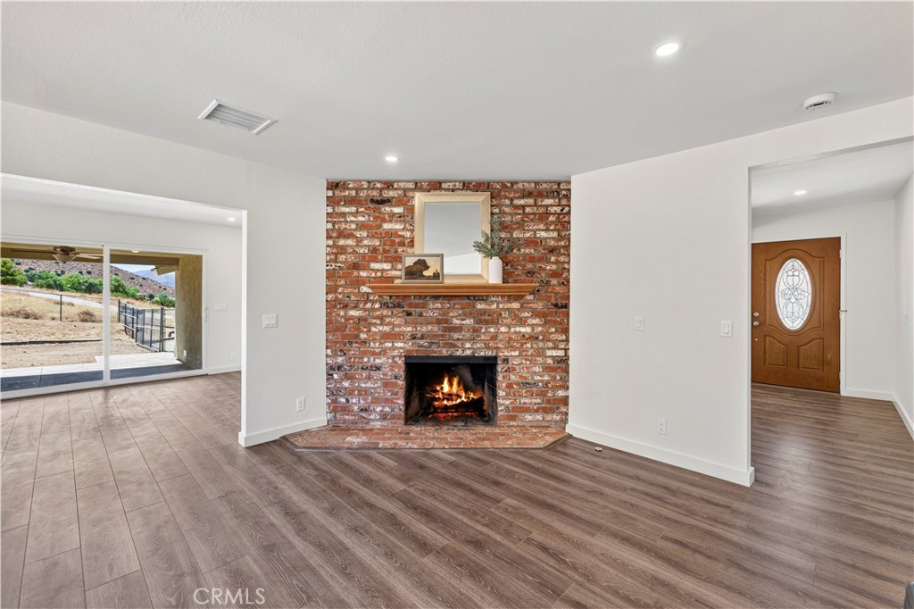 4545 Fairlane Street Property Photo 8
