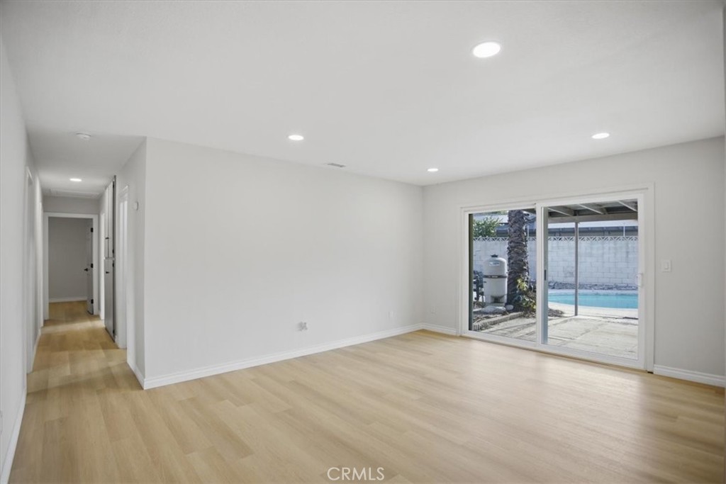 5871 Geremander Avenue Property Photo 12