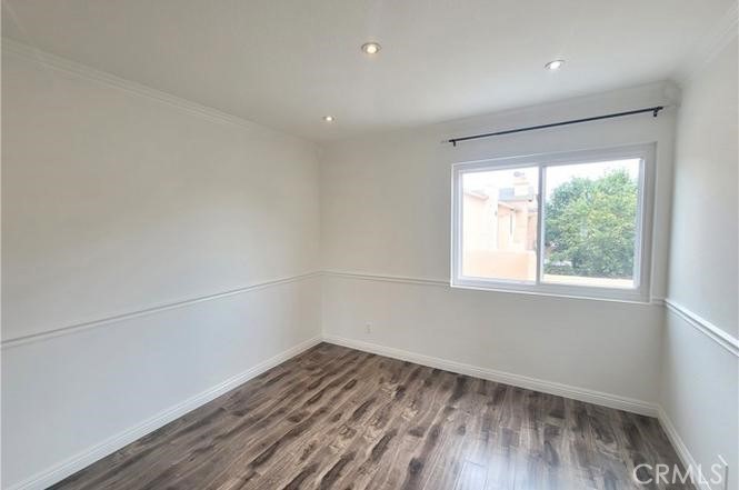 11076 Sharp Avenue C Property Photo 12