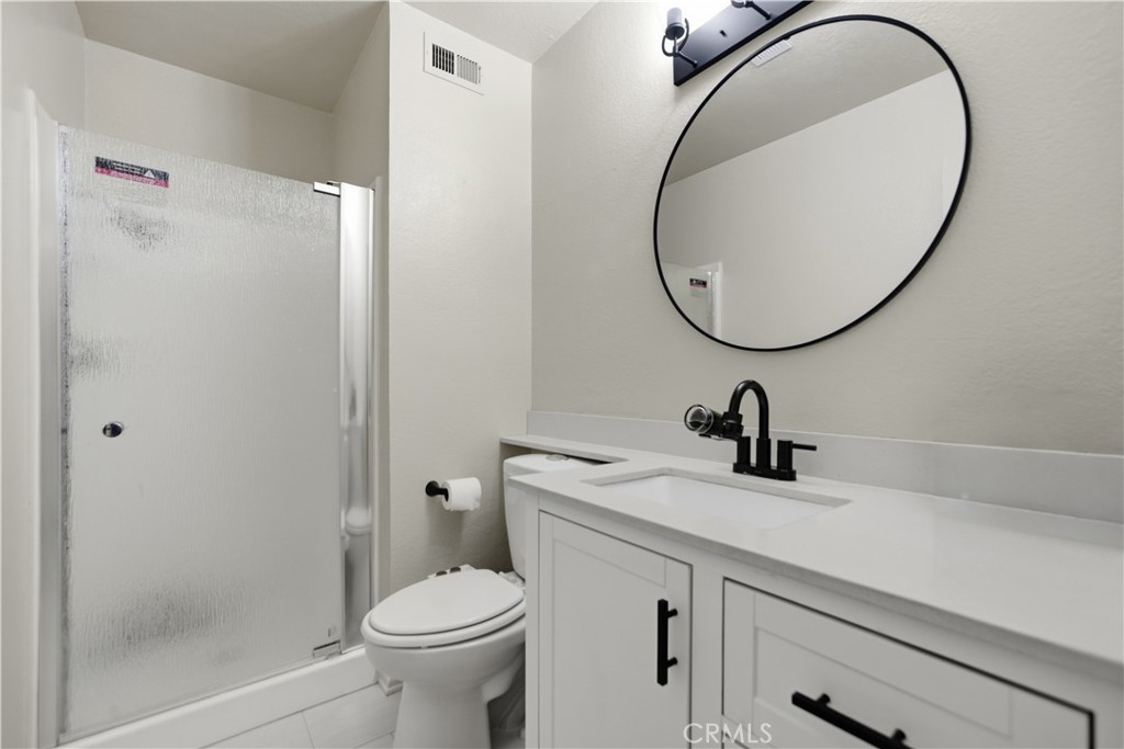 25039 Peachland Avenue 204 Property Photo 10