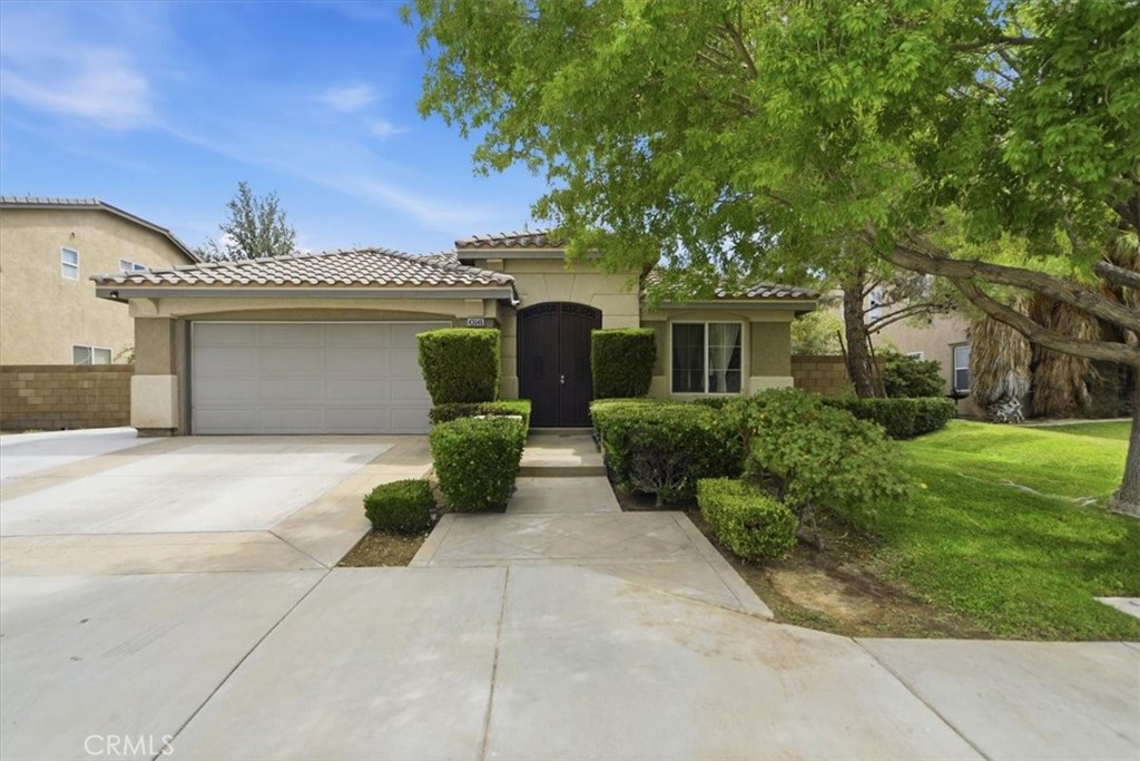 43646 Rialto Property Photo 1