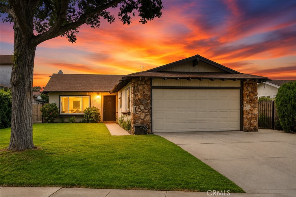 2086 Arriba Property Photo 1
