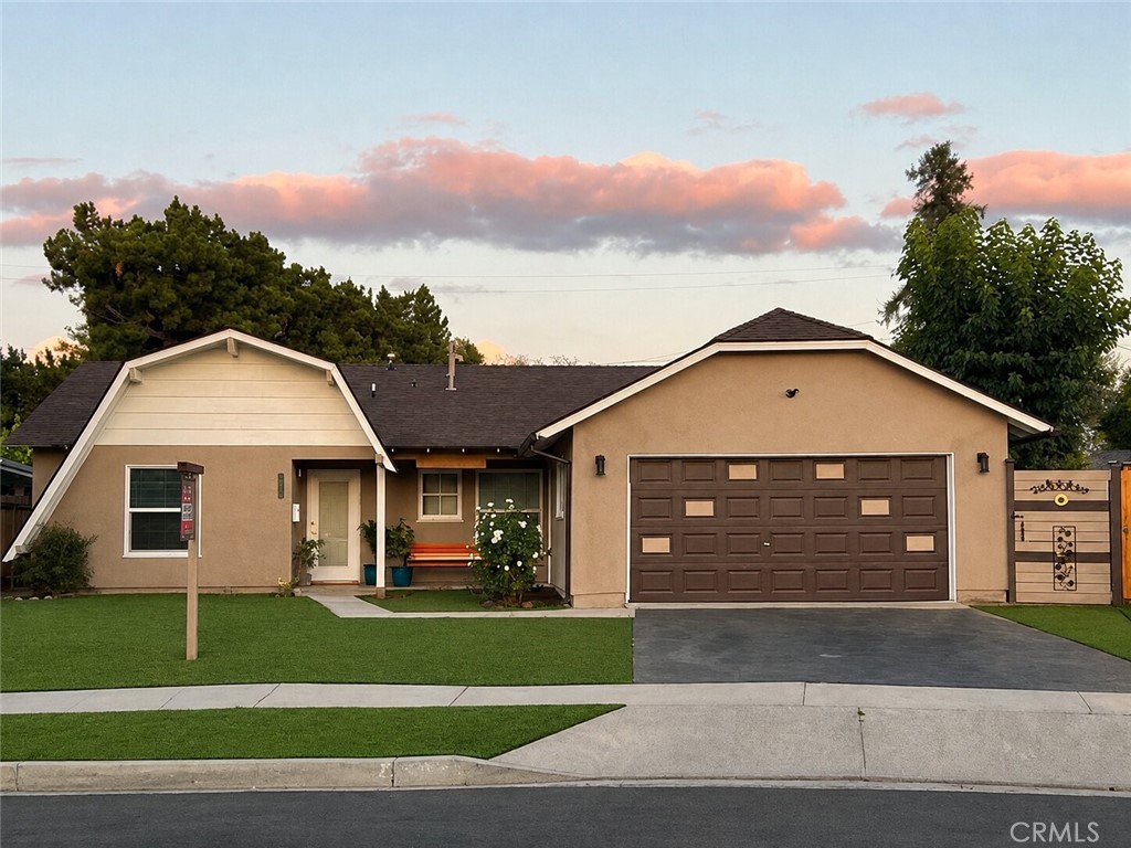 6904 Royer Avenue Property Photo 1