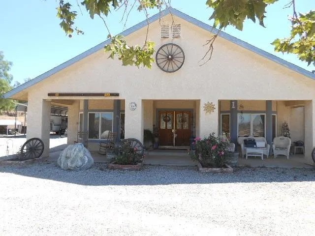 5319 Easy Street Property Photo 1