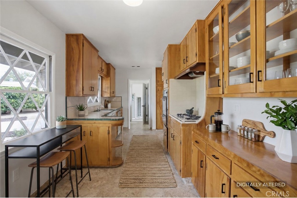 11817 Peach Tree Circle Property Photo 3
